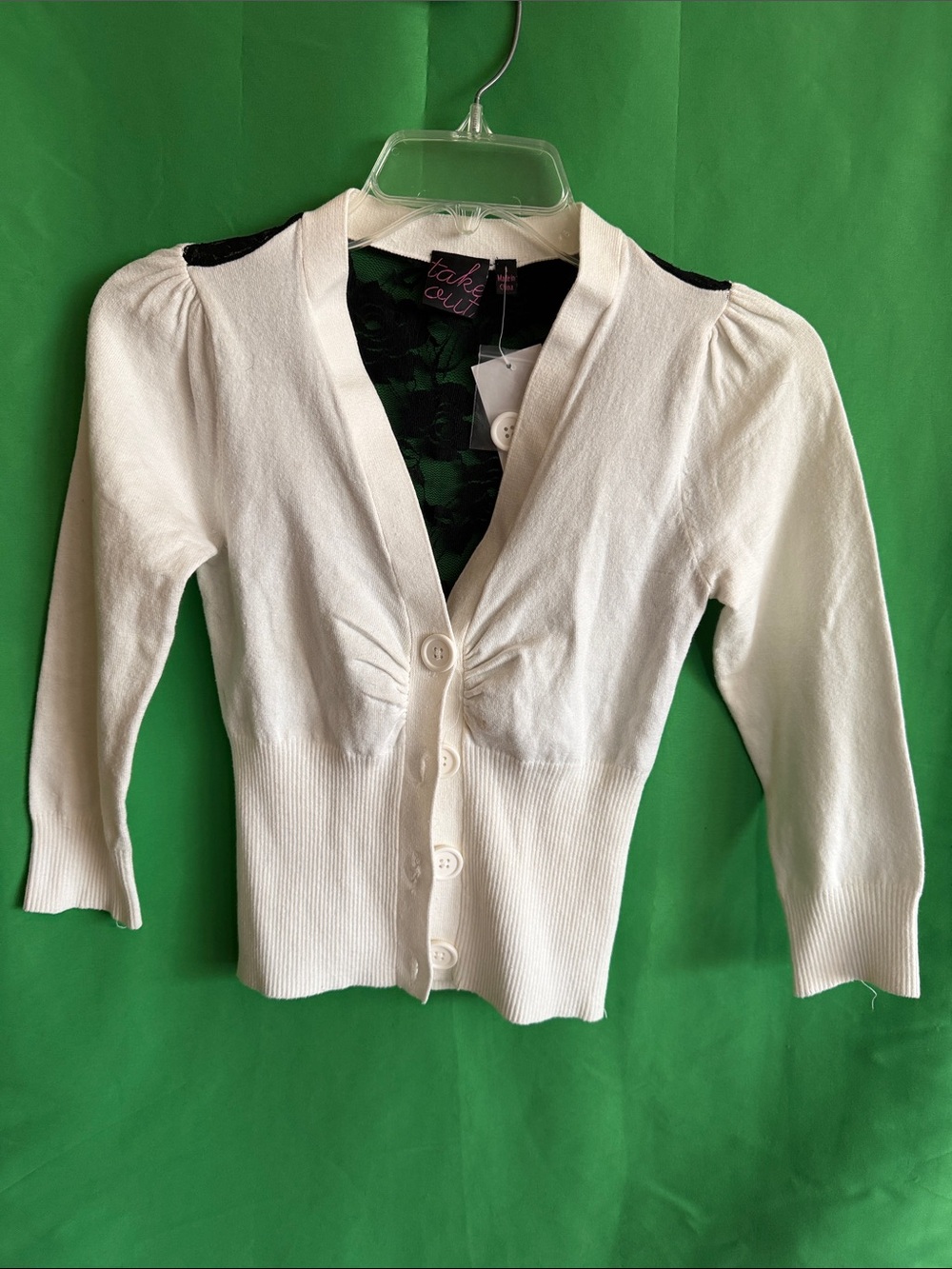 Takeout Cream Button-Up Cropped Cardigan